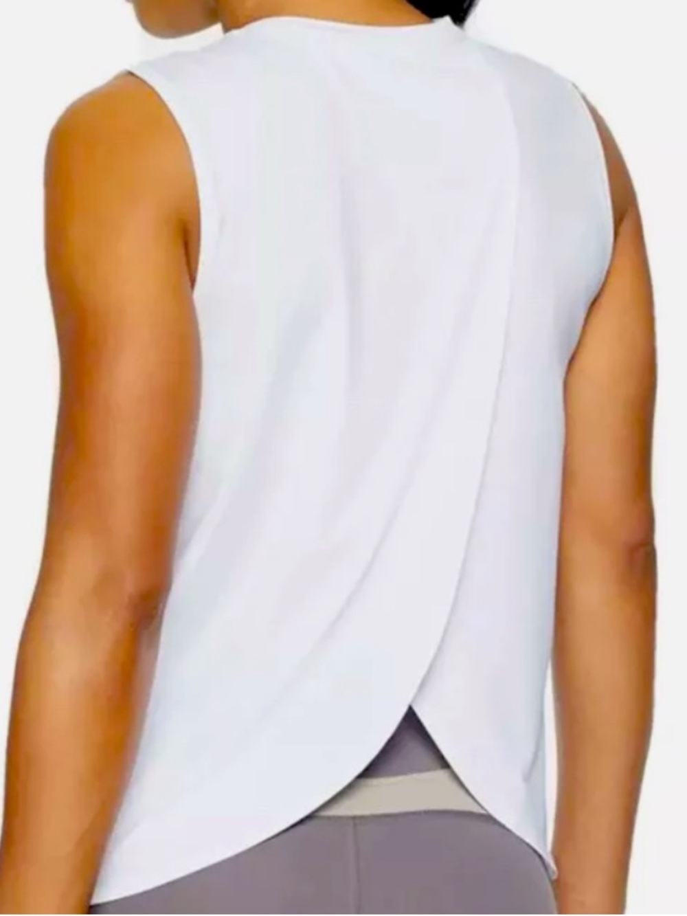 Athleta Sunlover UPF Tank Open Back in White Size Small
